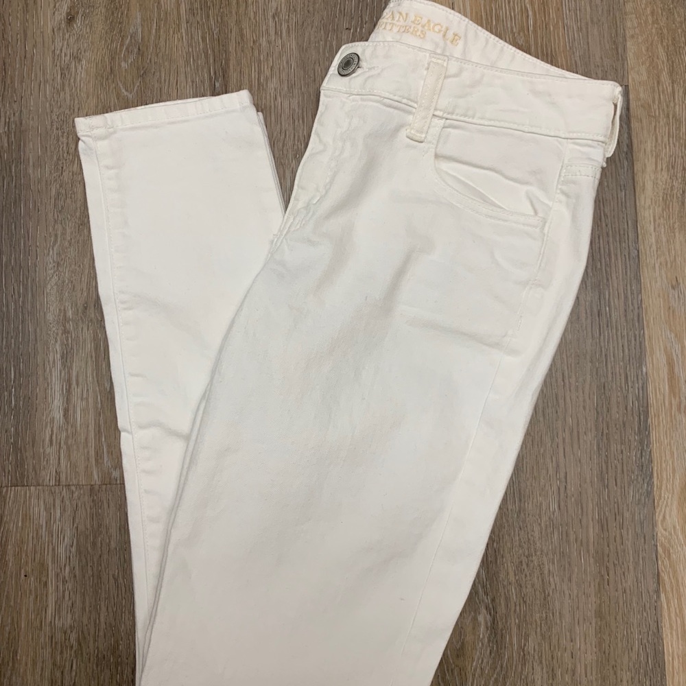 BRAND NEW American Eagle Jeans